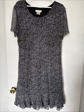 Tradition Vintage 20W Black and White Floral-Print Midi Dress